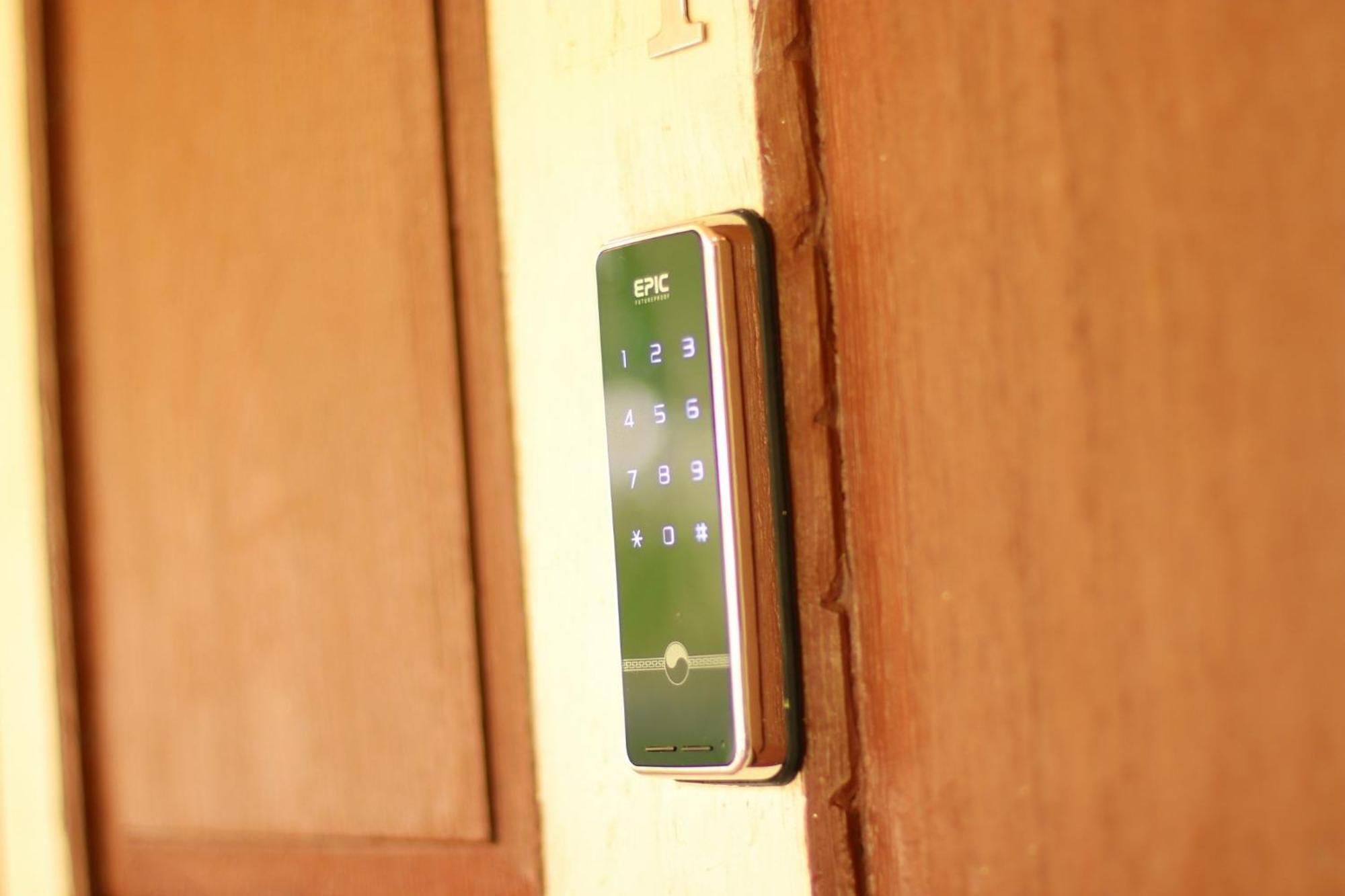 Baankhon Private Room In Thai House Check In By Yourself Code Inbox Adult Only バンコク都 エクステリア 写真